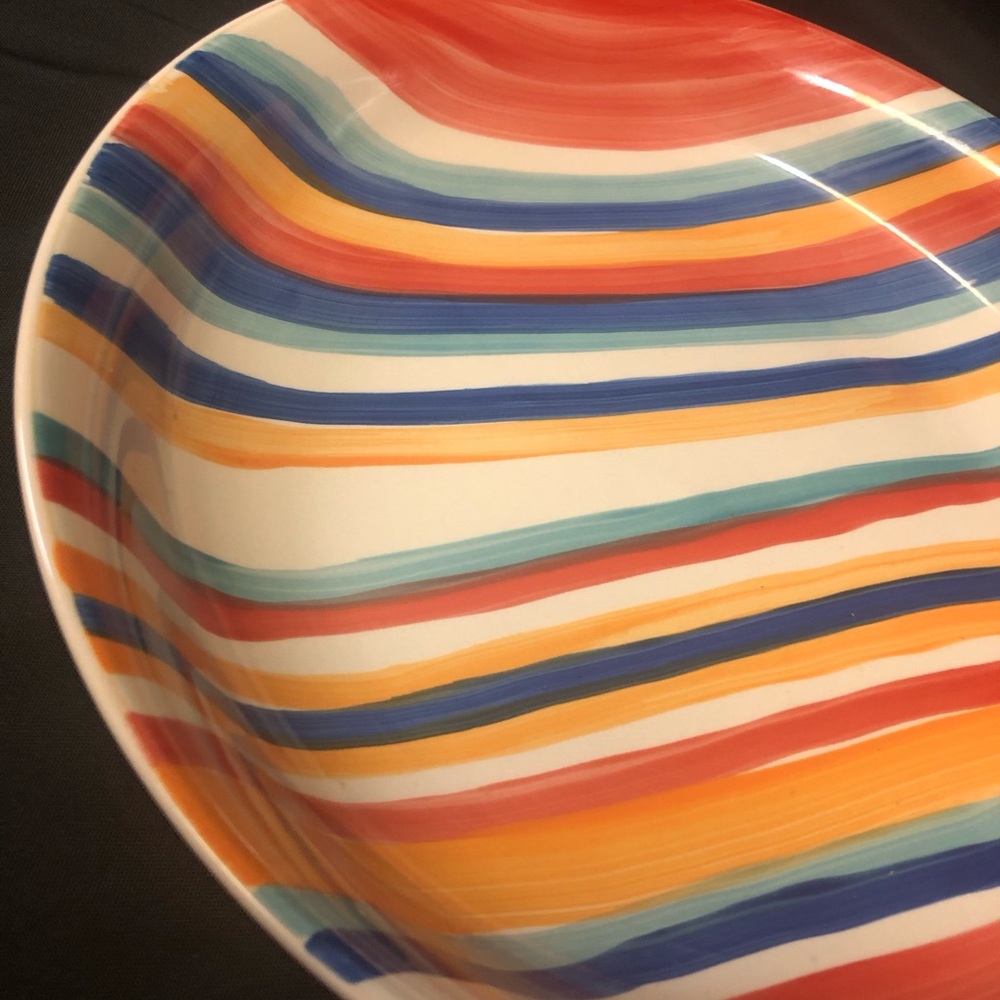 Tabletops Gallery Water Color Red 12-1/2” hand-painted Serving Bowl Large - Picture 8 of 12